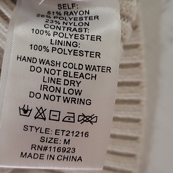 NWOT Easel Medium Cream Ribbed Crewneck Sweater with Plush Cuff Detail - Picture 4 of 7